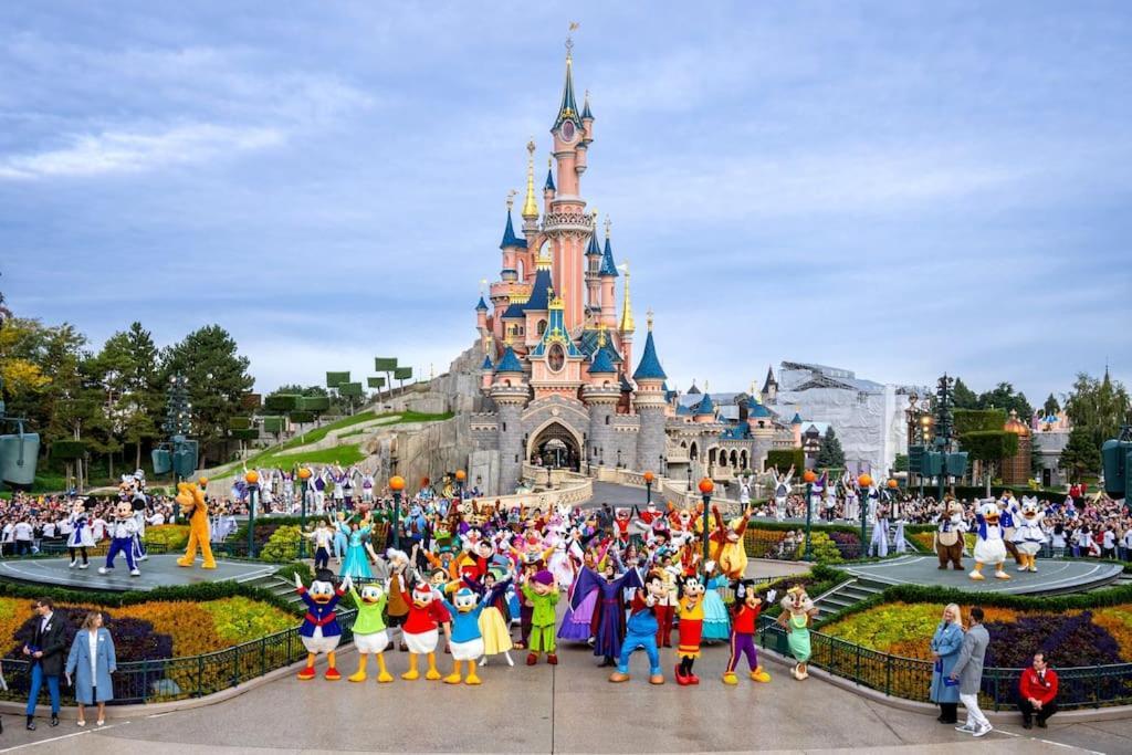 Disney 'Xperience - Parc 10 Min - 3Pers Esbly Exterior foto